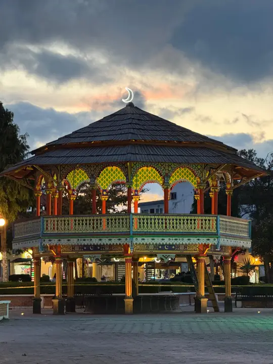 Kiosco mudéjar de Chignahuapan al atardecer
